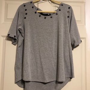 Women’s short sleeve shirt